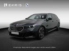 BMW i5 Touring - M60 xDrive M Sportpakket Pro | Innovation Pack | Travel Pack | Comfort Pack | Adaptief ond