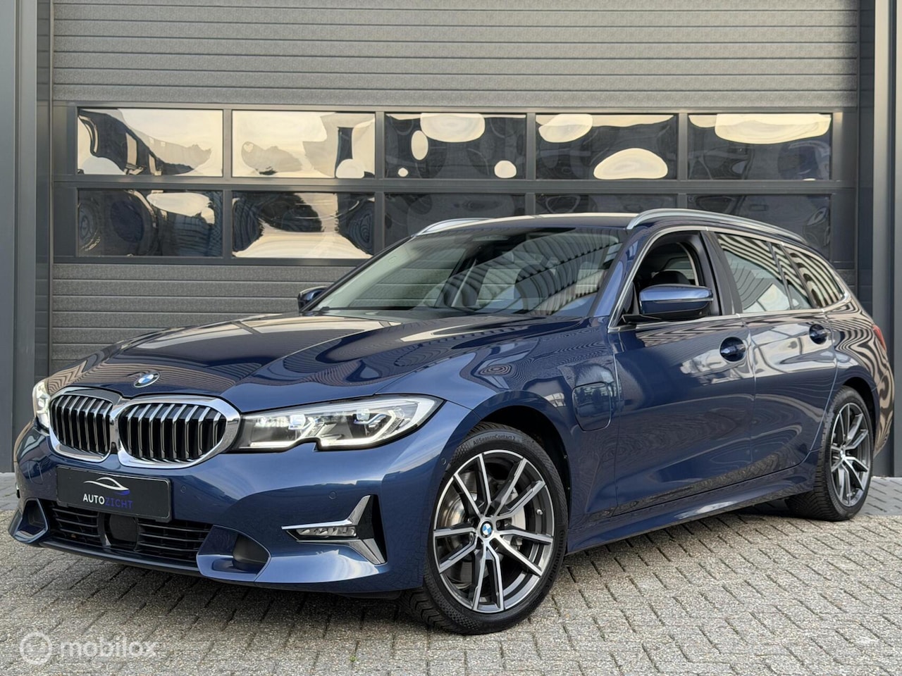 BMW 3-serie Touring - 330e xDrive | Laser | HUD | 360 | Memory - AutoWereld.nl