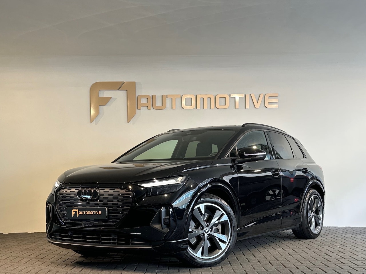Audi Q4 e-tron - 40 S edition 77 kWh Keyless|Leder|HuD|Camera - AutoWereld.nl