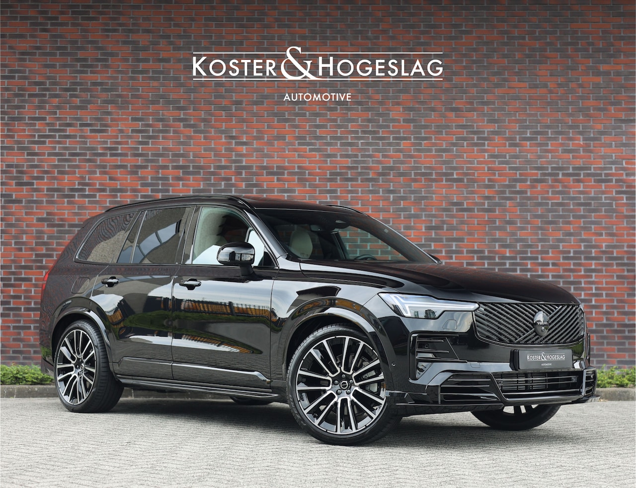 Volvo XC90 - T8 AWD Ultra Dark | Heico - Pano - Trekhaak - AutoWereld.nl