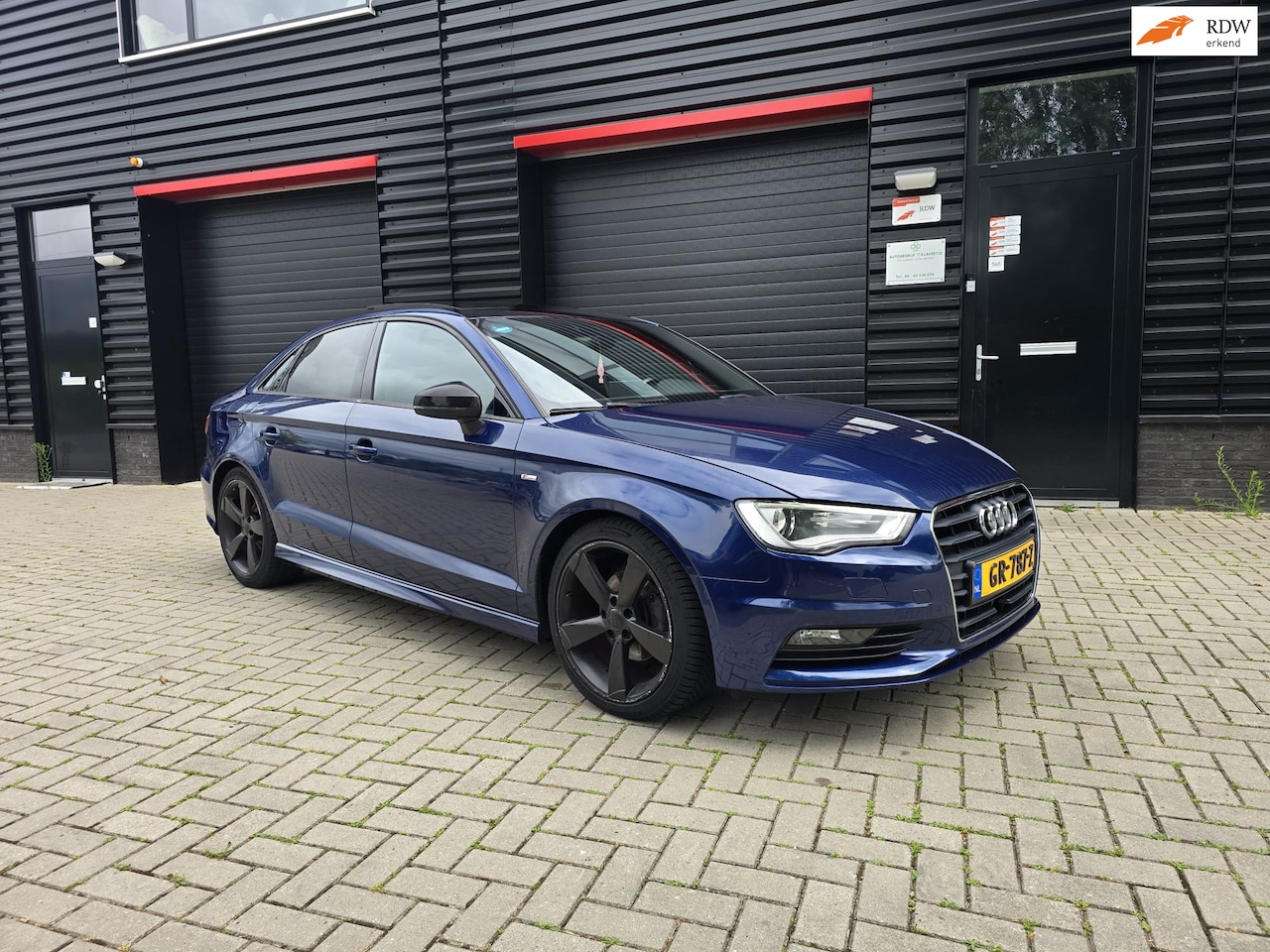 Audi A3 Limousine - 1.6 TDI Ambition Sport Edition | S-LINE | PANO DAK | XENON - LED | NAVI | FULL OPTION! - AutoWereld.nl