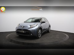 Toyota Aygo X - 1.0 VVT-i MT Pulse Dealer onderh. / Two-Tone / Airco / Carplay / DAB / Camera