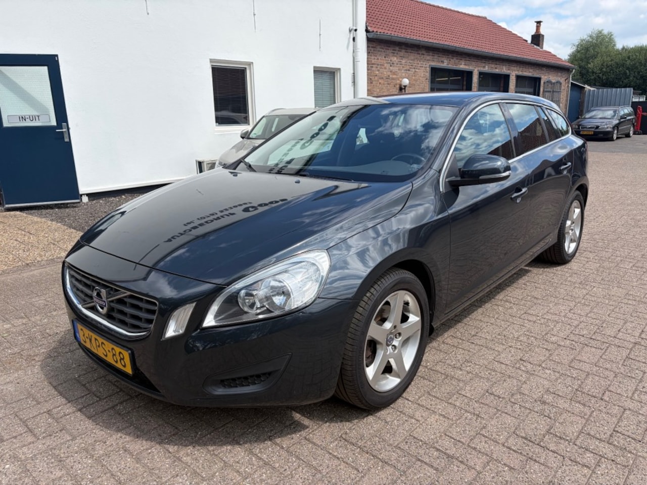 Volvo V60 - T3 Kinetic Nw. Automaat Trekhaak - AutoWereld.nl