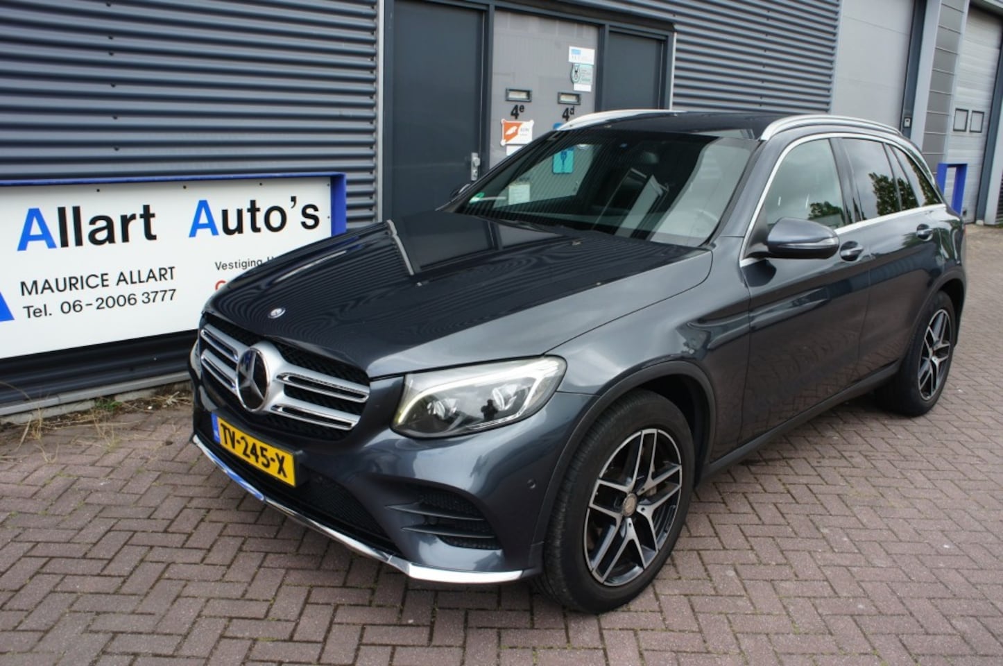 Mercedes-Benz GLC-klasse - 250 D AMG 4Matic Trekhaak/Led/Camera/Navi - AutoWereld.nl