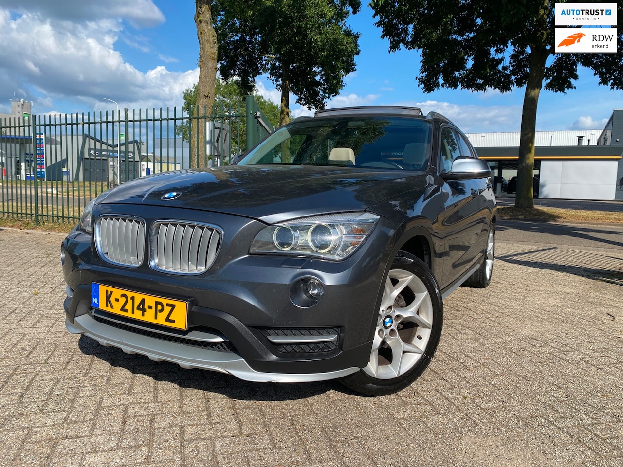 BMW X1 - SDrive18i Automaat Pano Xenon Leer Trekhaak - AutoWereld.nl