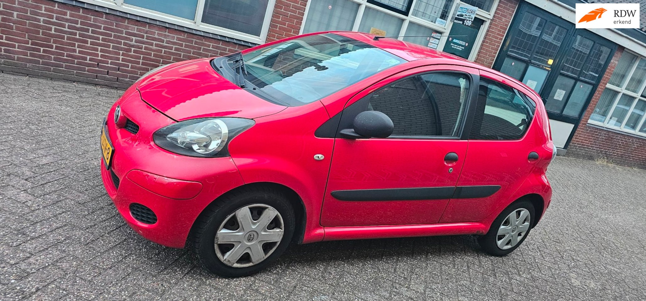 Toyota Aygo - 1.0-12V Access airco 5drs Radio cd - AutoWereld.nl
