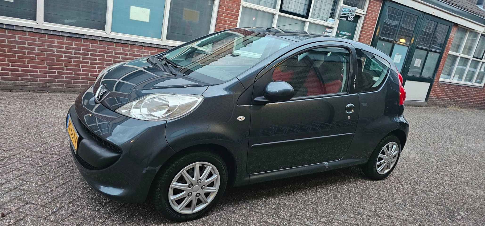 Peugeot 107 - 1.0-12V XR airco Toerenteller elek pak - AutoWereld.nl