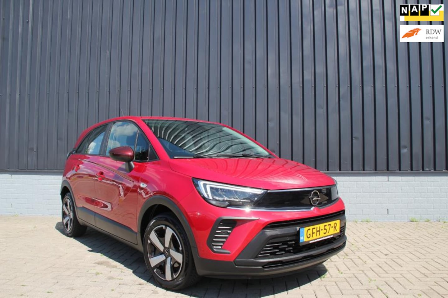 Opel Crossland - 1.2 STUURVERWARMING AIRCO NAVIGATIESCHERM GARANTIE - AutoWereld.nl