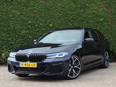 BMW 5-serie Touring - 530i High Executive Edition | Tanzanit blauw | M stoelen | 20 inch | Panoramadak
