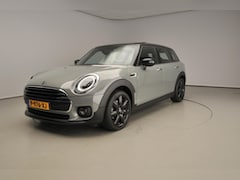 MINI Clubman - 1.5 Cooper | LED | Leder | Navigatie | Panoramadak | Sportstoelen | Stoelverwarming | DAB