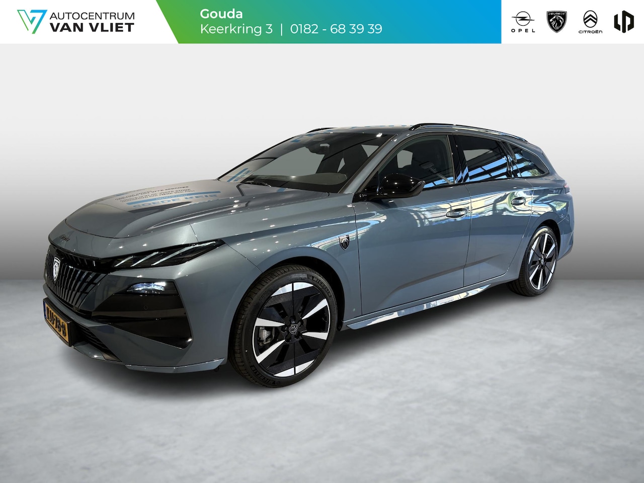 Peugeot e-308 SW - GT 54 kWh | Alcantara | Stoelverwarming | Apple Carplay/Android Auto - AutoWereld.nl