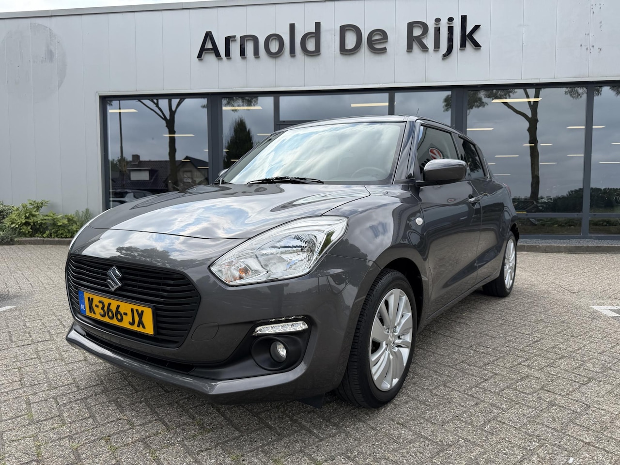 Suzuki Swift - 1.2 Select Smart Hybrid 1.2 Select Smart Hybrid - AutoWereld.nl