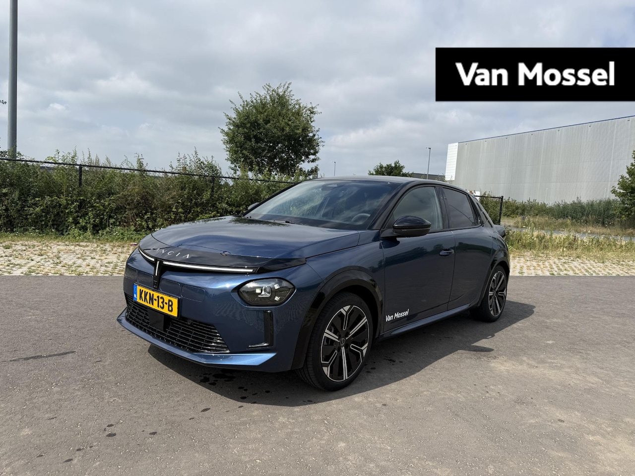 Lancia Y(psilon) - Ypsilon 54 kWh | Demo | Voor + Achter Parkeercamera | Adaptive Cruisecontrol | S.A.L.A. Pr - AutoWereld.nl