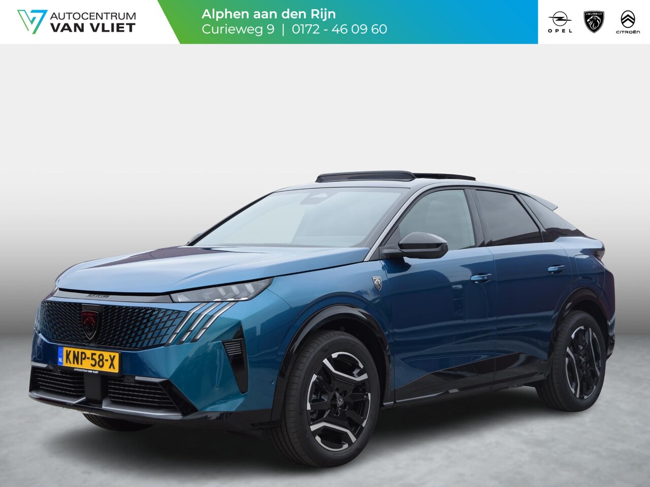 Peugeot e-3008 - GT Long Range 230 97 kWh Warmtepomp l 360 vision & Drive Assist Pack l Panoramisch schuifd - AutoWereld.nl