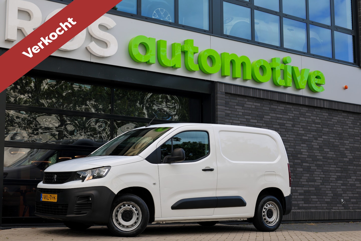 Peugeot Partner - 1.2 PureTech Premium | AIRCO | CARPLAY/ANDROID AUTO | PDC ACHTER | CRUISE CONTROL | - AutoWereld.nl