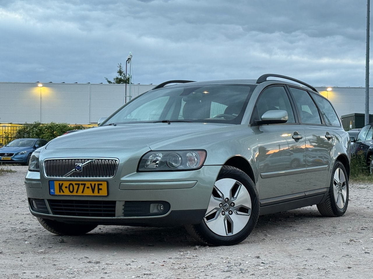Volvo V50 - 2.4/ AUTOMAAT/ VELGEN - AutoWereld.nl