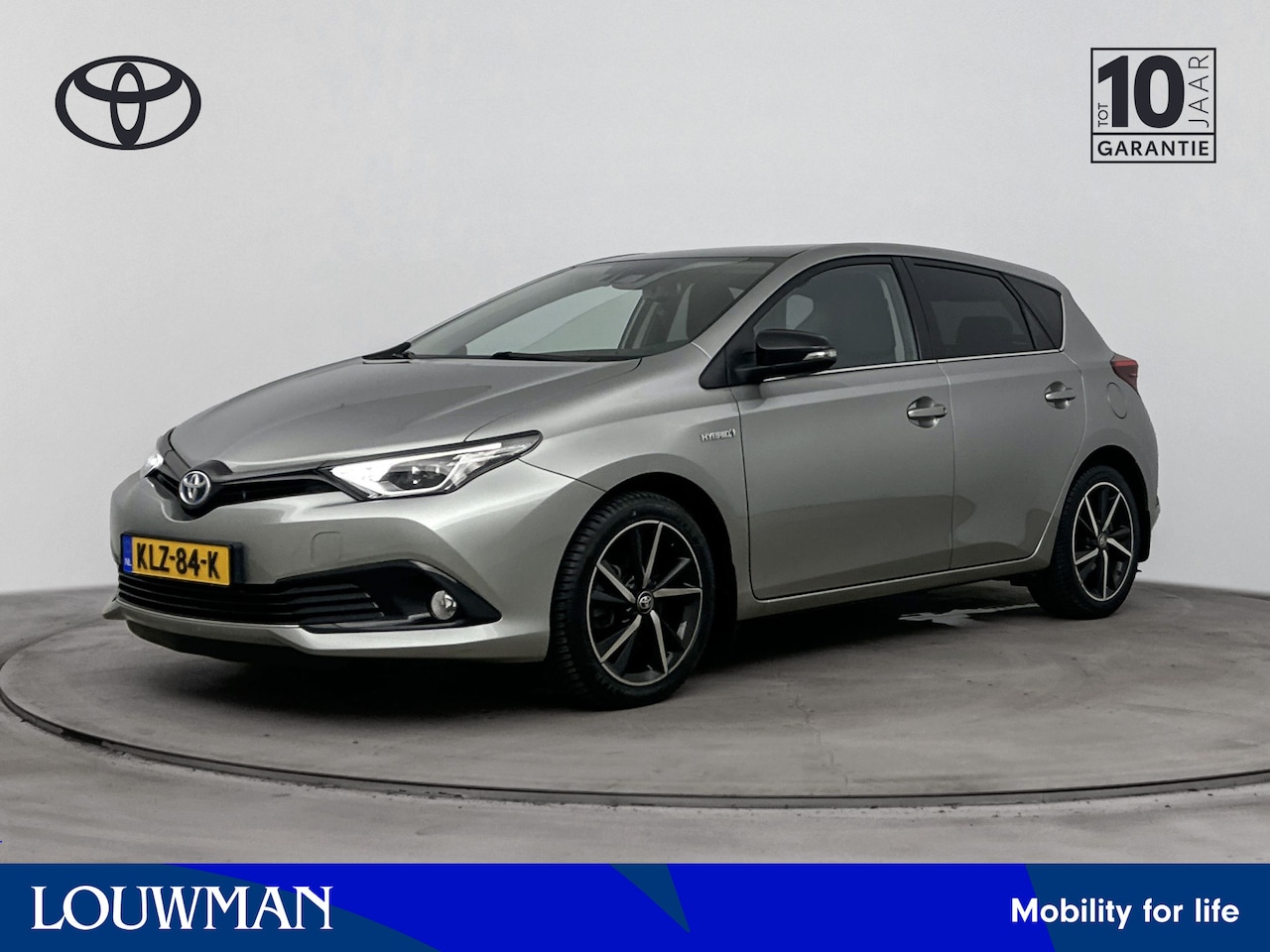 Toyota Auris - 1.8 Hybrid Dynamic | Stoelverwarming | Navigatie | Cruise Control | - AutoWereld.nl
