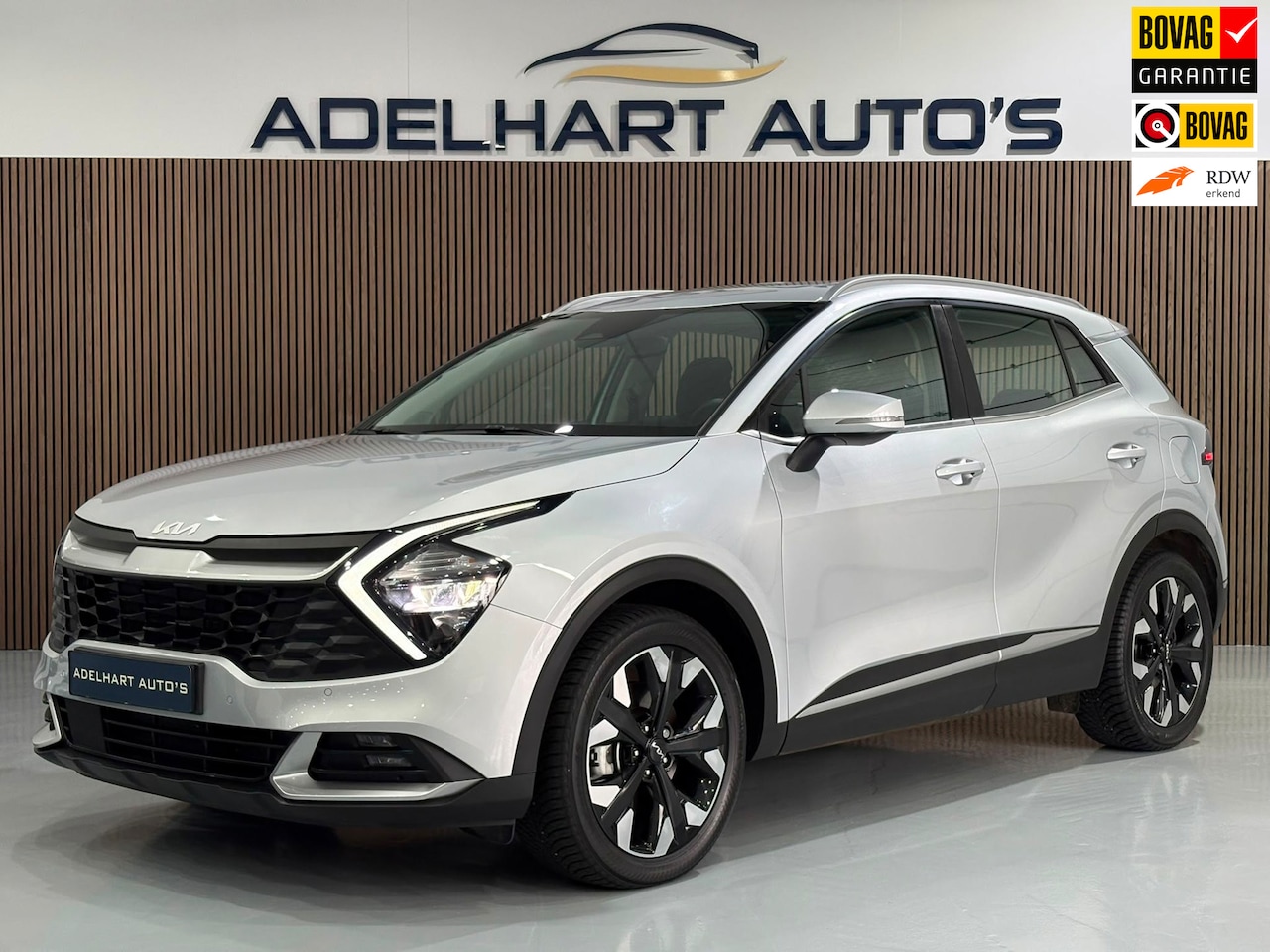 Kia Sportage - 1.6 T-GDi Plug-in Hybrid AWD Automaat / Navigatie full map / Adaptive Cruise / climate con - AutoWereld.nl