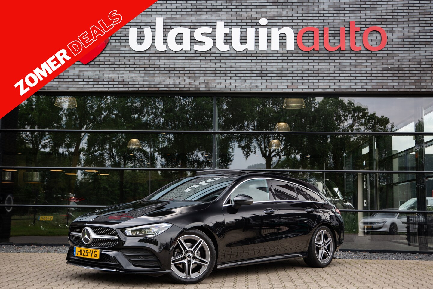 Mercedes-Benz CLA-klasse Shooting Brake - 180 Business Solution AMG 180 Business Solution AMG , Panoramadak, Trekhaak, Memory, - AutoWereld.nl