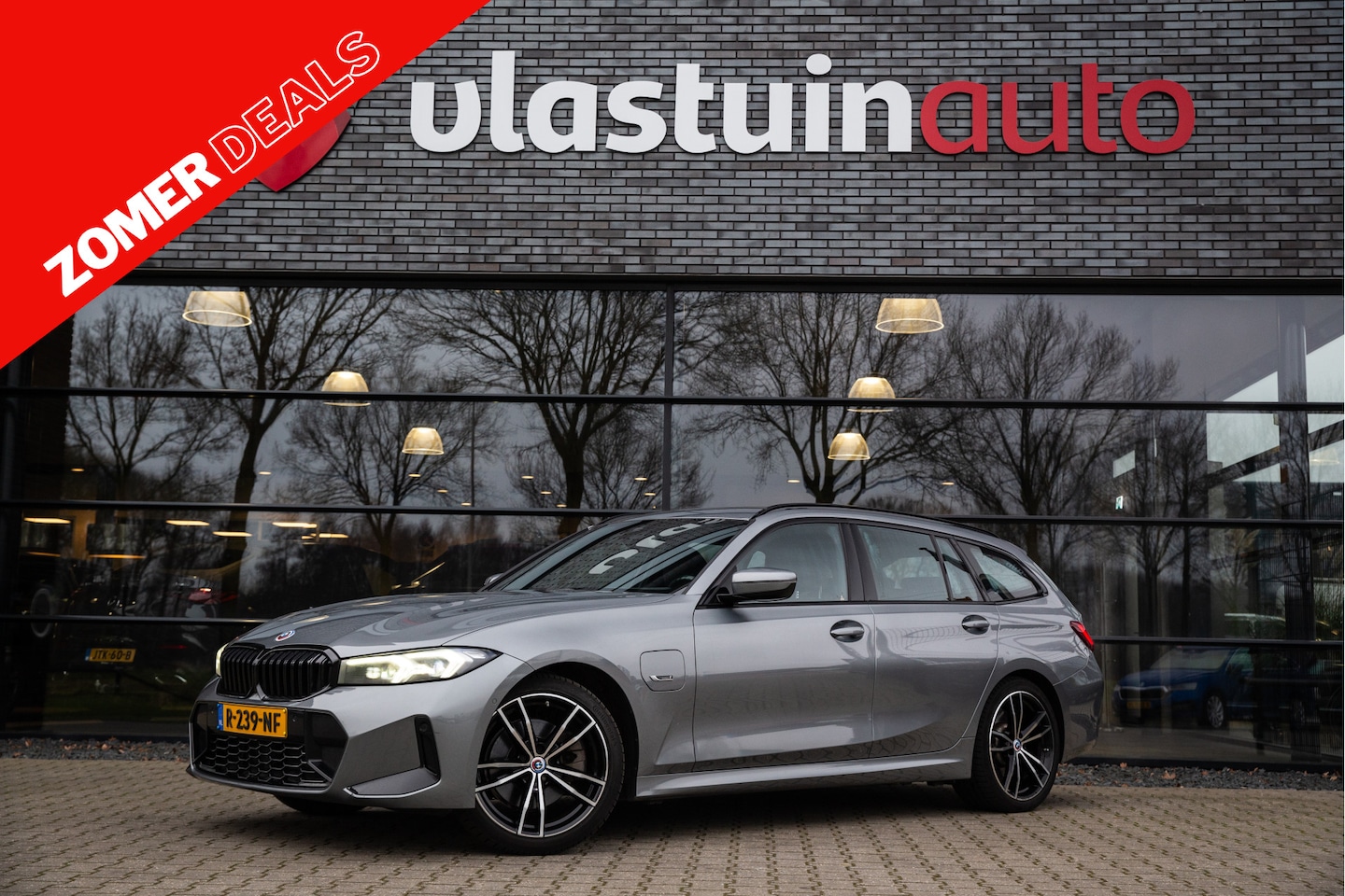 BMW 3-serie Touring - 320e M-Sport , Facelift, Cruise control, Sfeerverlichting, Achteruitrijcamera, - AutoWereld.nl