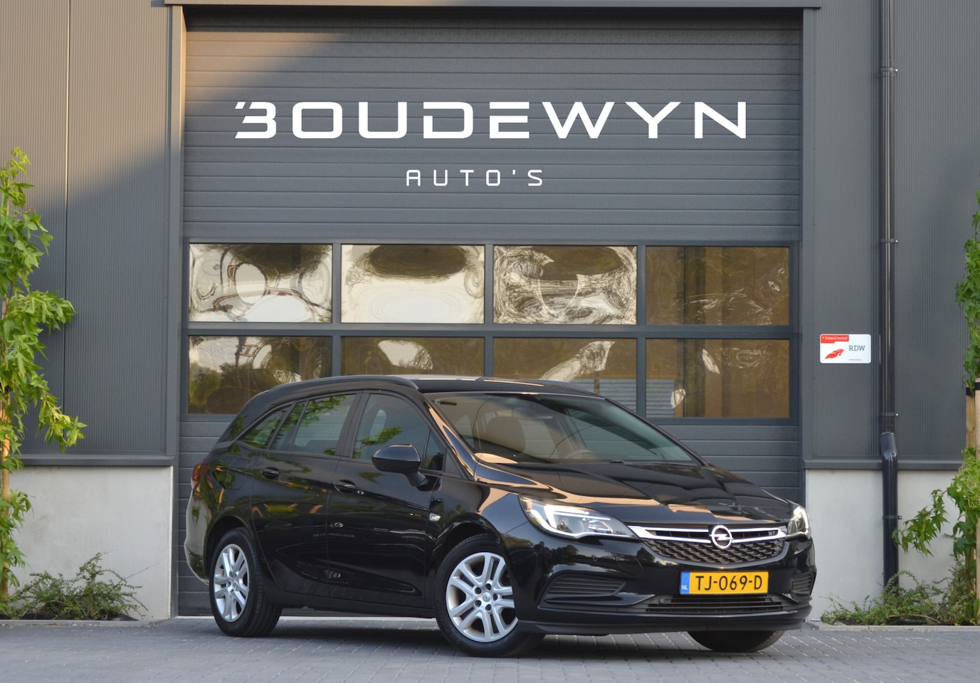 Opel Astra Sports Tourer - 1.0 Online Edition NAP | Parkeer sensoren | Cruise Control - AutoWereld.nl