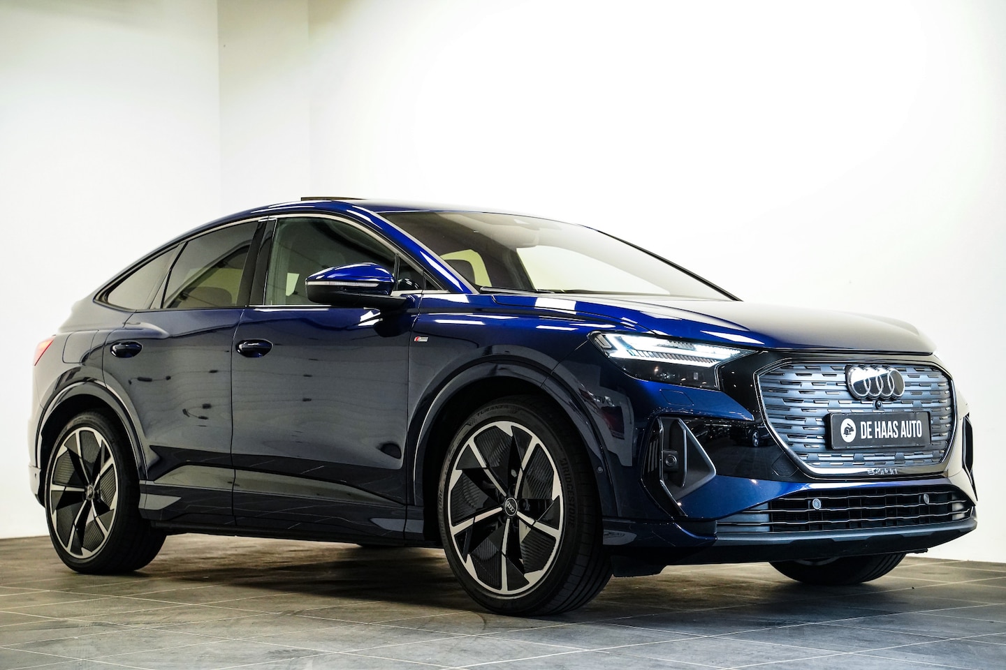 Audi Q4 Sportback e-tron - e-tron|Pano dak|Acc|Head up|21 inch| Elektr stoelen 40 S edition 77 kWh - AutoWereld.nl