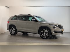 Skoda Kodiaq - 1.5 TSI Sportline Business 7-pers. Virtual Cockpit Camera Stoelverwarming Alcantara