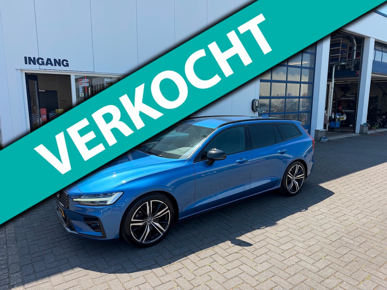 Volvo V60 - 2.0 B3 R-Design 2.0 B3 R-Design - AutoWereld.nl