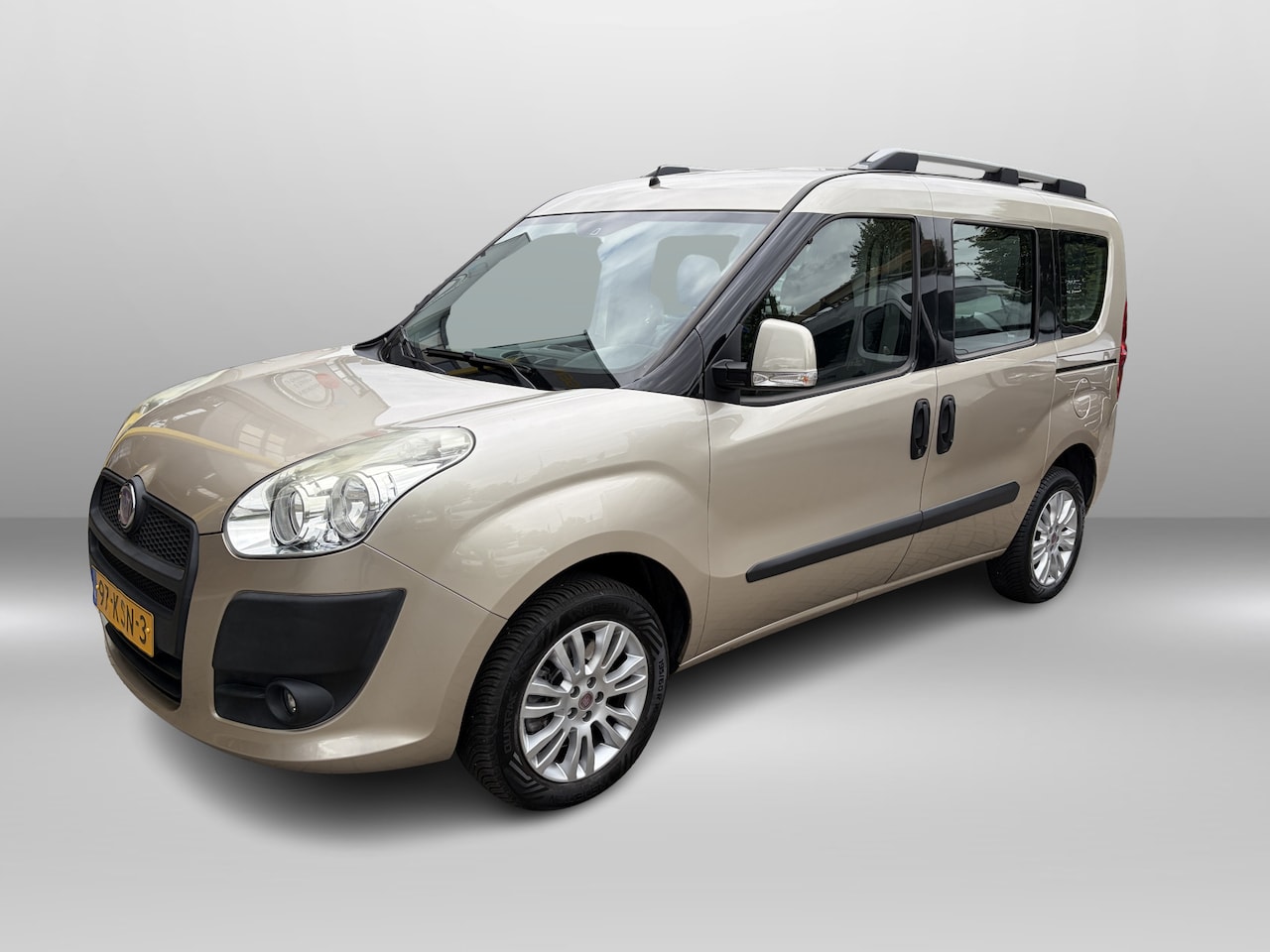 Fiat Doblò - 1.4 Emotion Clima | Blue &Me | Cruise control | trekhaak | Lage km stand! - AutoWereld.nl