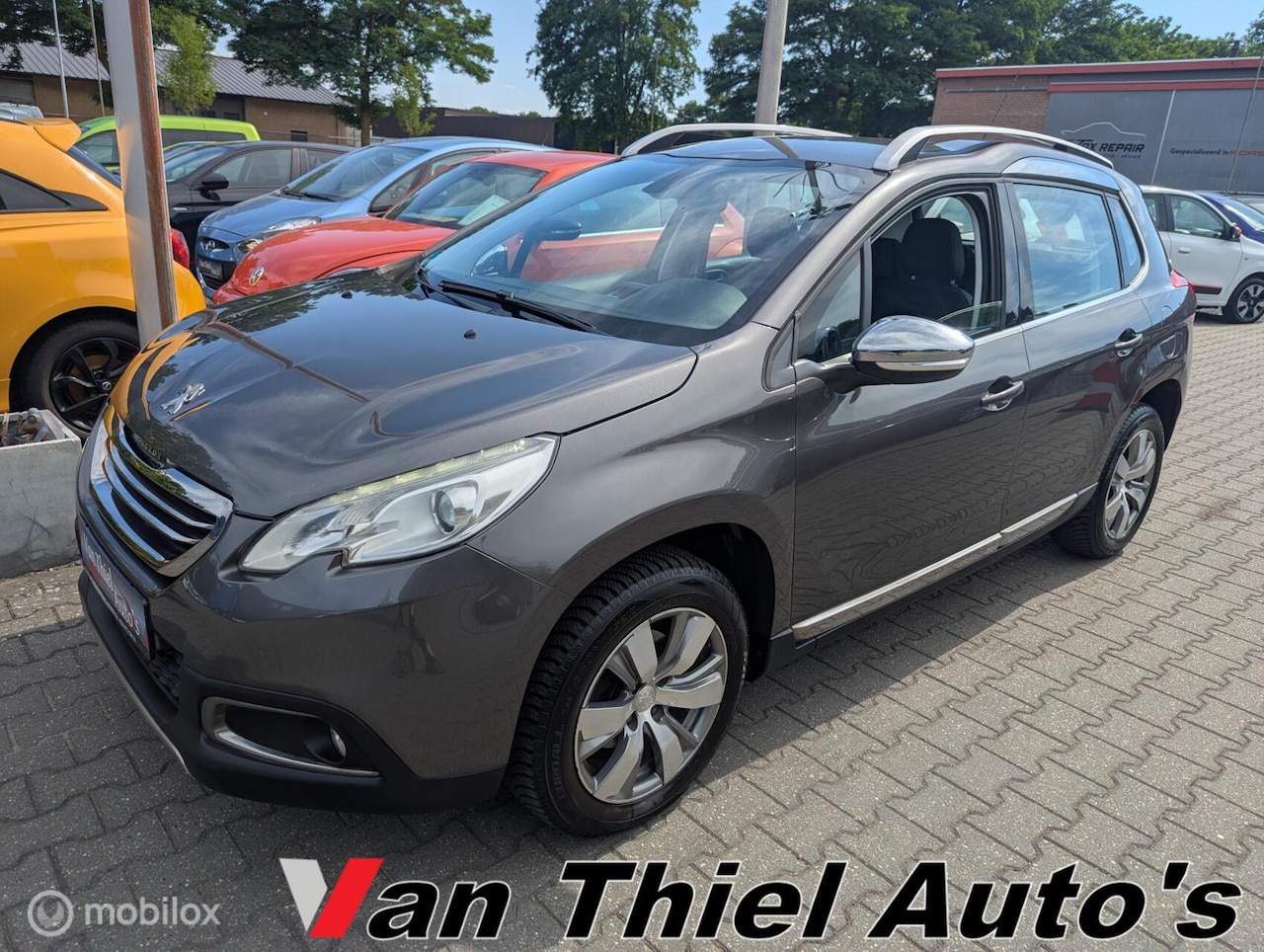Peugeot 2008 - 1.2 PureTech Blue Lease Executive 1.2 PureTech Blue Lease Executive - AutoWereld.nl