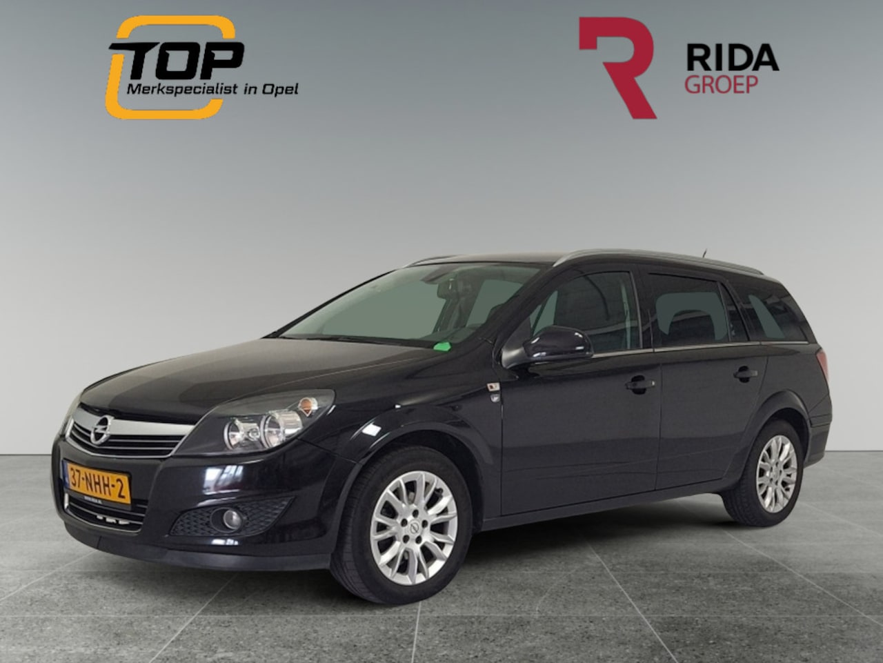 Opel Astra Wagon - 1.6 111 year Edition | Trekhaak | Airco - AutoWereld.nl