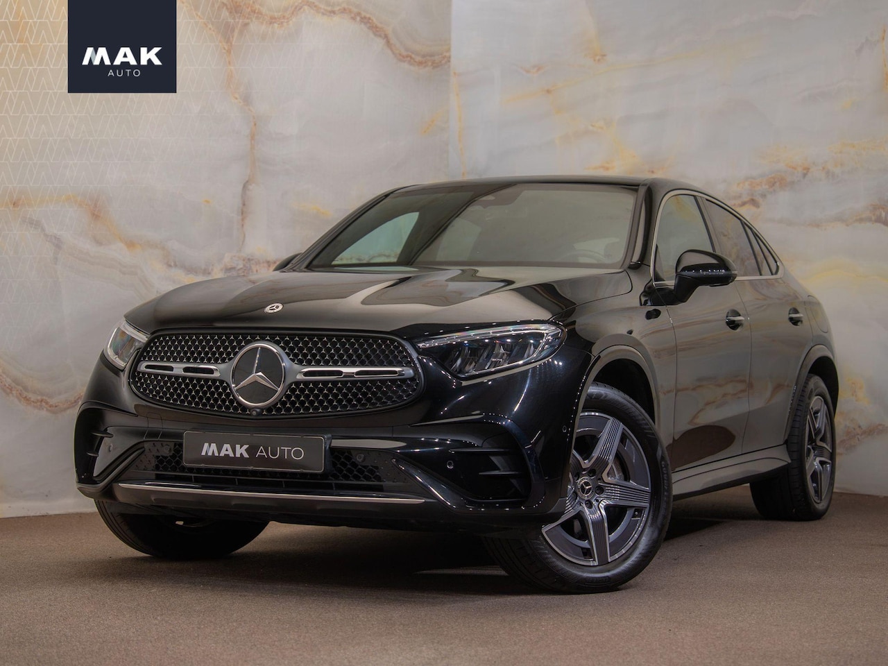 Mercedes-Benz GLC-klasse Coupé - 400e 4MATIC AMG Line 400e 4Matic AMG Line , pano, Burmester, 360 camera, keyless, 19", privacy - AutoWereld.nl