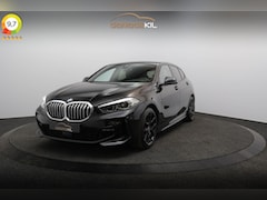 BMW 1-serie - 118i High Executive Dealeronderh. / Illuminated Berlin / Hifi / Head-up / Shadow Line / Ke