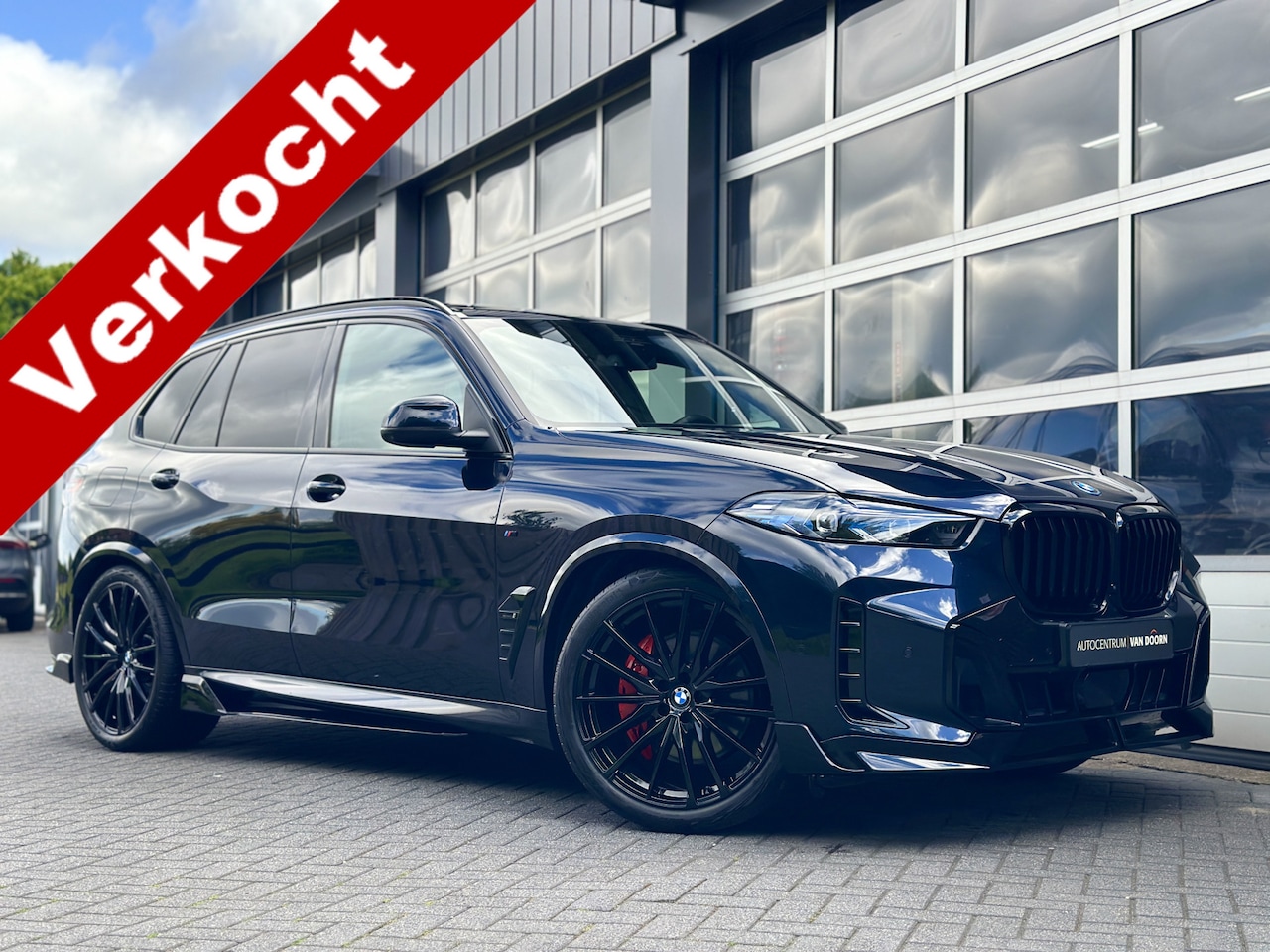 BMW X5 - xDrive50e | M-pakket | Spoilerpakket | Panodak | Luchtvering | Trekh | 24 mnd Premium Gara - AutoWereld.nl