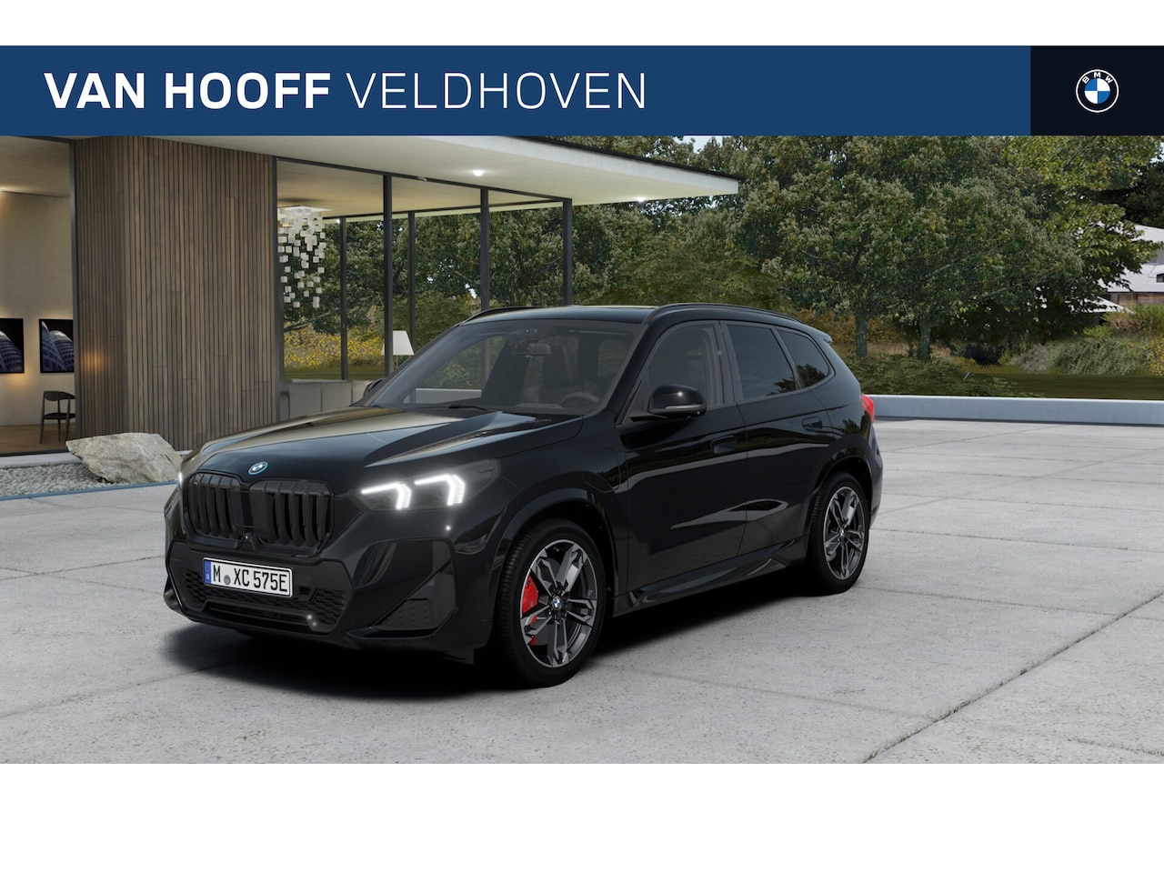 BMW X1 - xDrive25e M Sport Automaat / Panoramadak / Trekhaak / Sportstoelen / Head-Up / M Adaptief - AutoWereld.nl