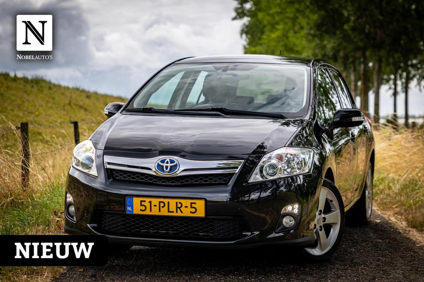 Toyota Auris - 1.8 Full Hybrid Executive | NAP | PDC | Cruise - AutoWereld.nl