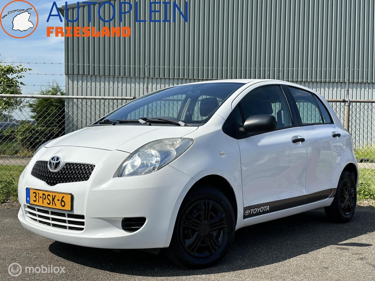 Toyota Yaris - 1.0 VVTi Terra | APK: 4/27 | 5DRS - AutoWereld.nl