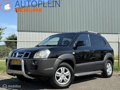 Hyundai Tucson - 2.0i Style|Trekhaak|Leer|Clima|PDC|Cruise