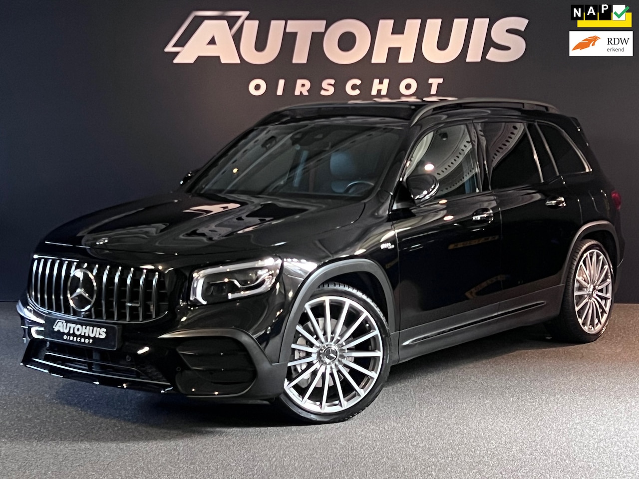 Mercedes-Benz GLB - AMG 35 4MATIC Premium Plus/Pano/ Keyless/ 360 Cam/ ACC/Memory/ Burmester/ Headup/ Stoelver - AutoWereld.nl