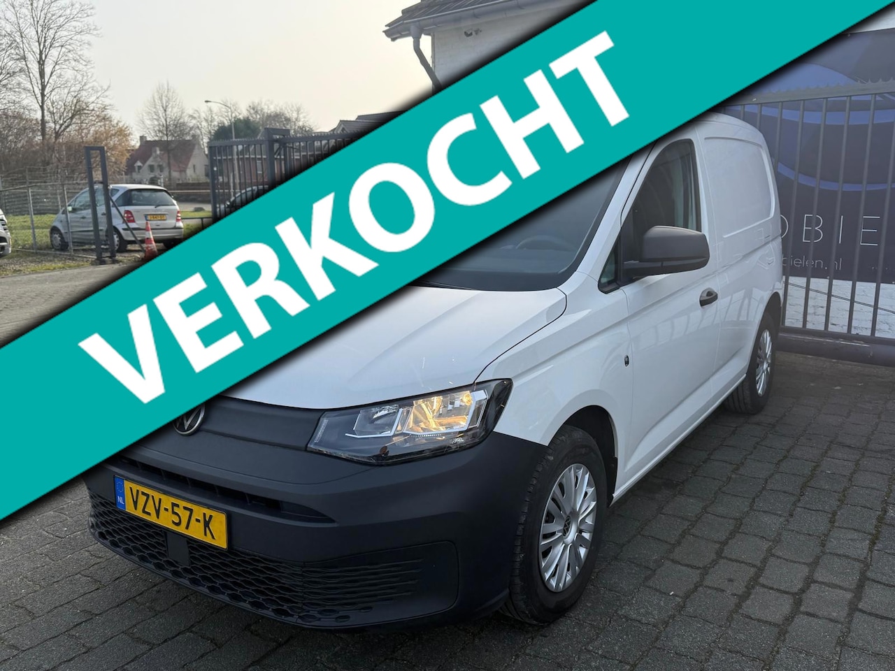 Volkswagen Caddy Cargo - 2.0 TDI Comfort / CRUISE CONTROL / APPLE CARPLAY / TREKHAAK / NAP !! - AutoWereld.nl