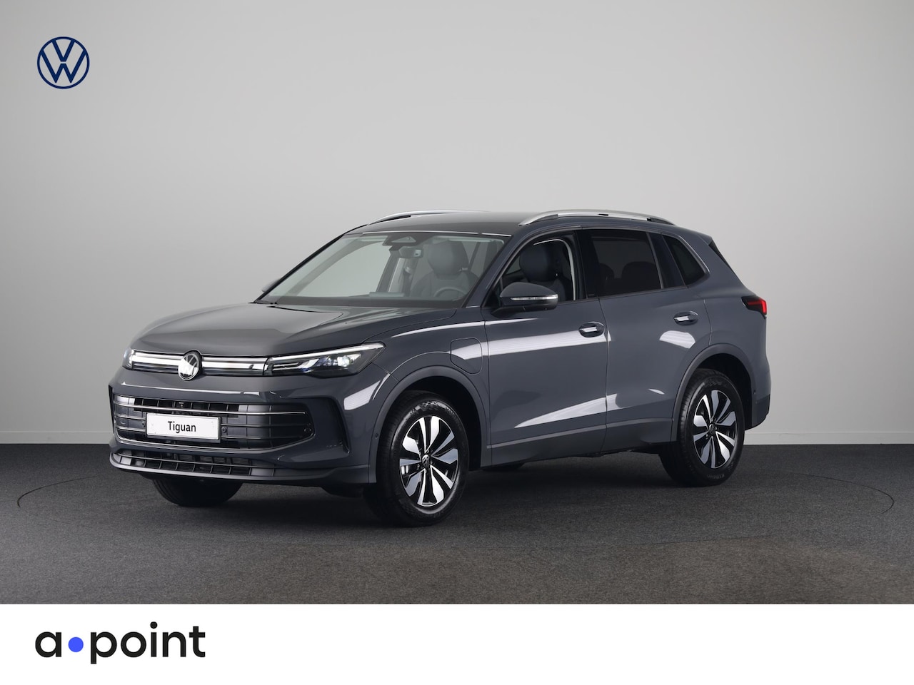 Volkswagen Tiguan - Limited Edition 1.5 eHybrid 150 kW / 204 PK SUV 6 Stoelverwarming | Trekhaak | 360 camera - AutoWereld.nl