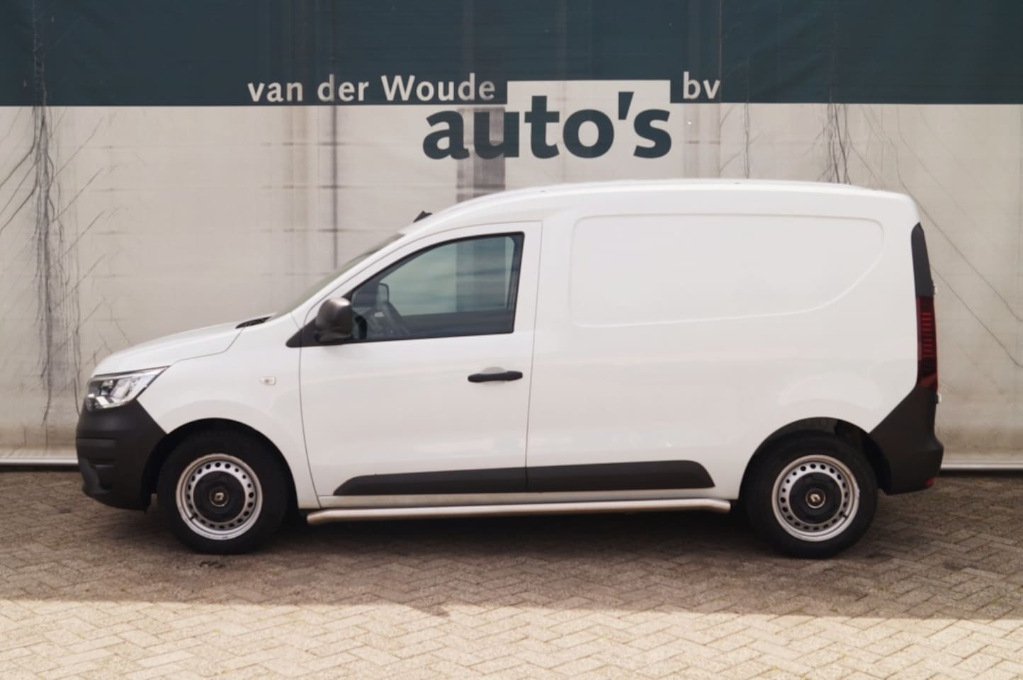 Renault Express - 1.5 dCi 75pk Comfort -NAVI-AIRCO-TRAKHAAK-PDC- - AutoWereld.nl