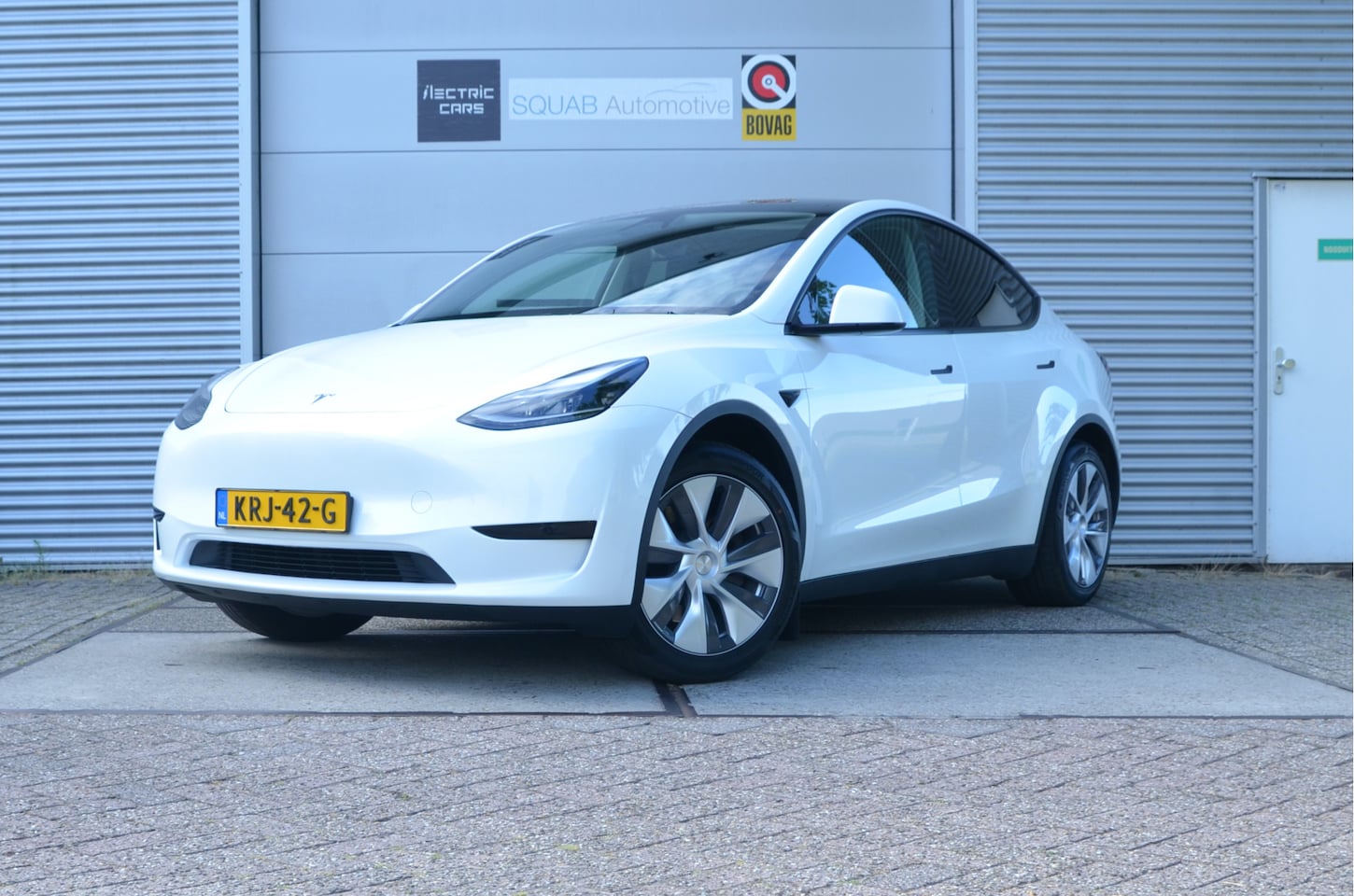 Tesla Model Y - RWD 58 kWh AutoPilot4.0, FSD 99,- p/mnd - AutoWereld.nl