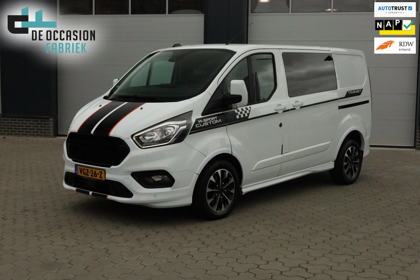 Ford Transit Custom - 320 2.0 TDCI L1H1 Sport DC Navi 2x Schuifdeur - AutoWereld.nl