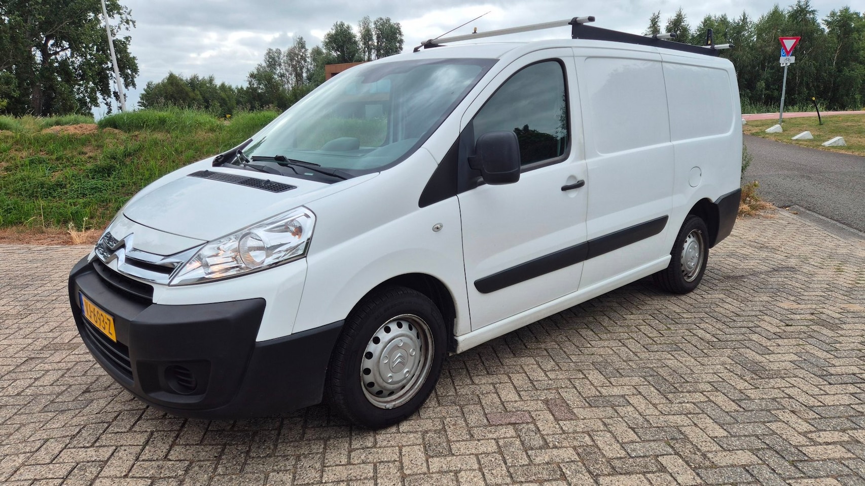 Citroën Jumpy - 12 2.0 HDI L2 H1 Economy 12 2.0 HDI L2H1 Economy - AutoWereld.nl