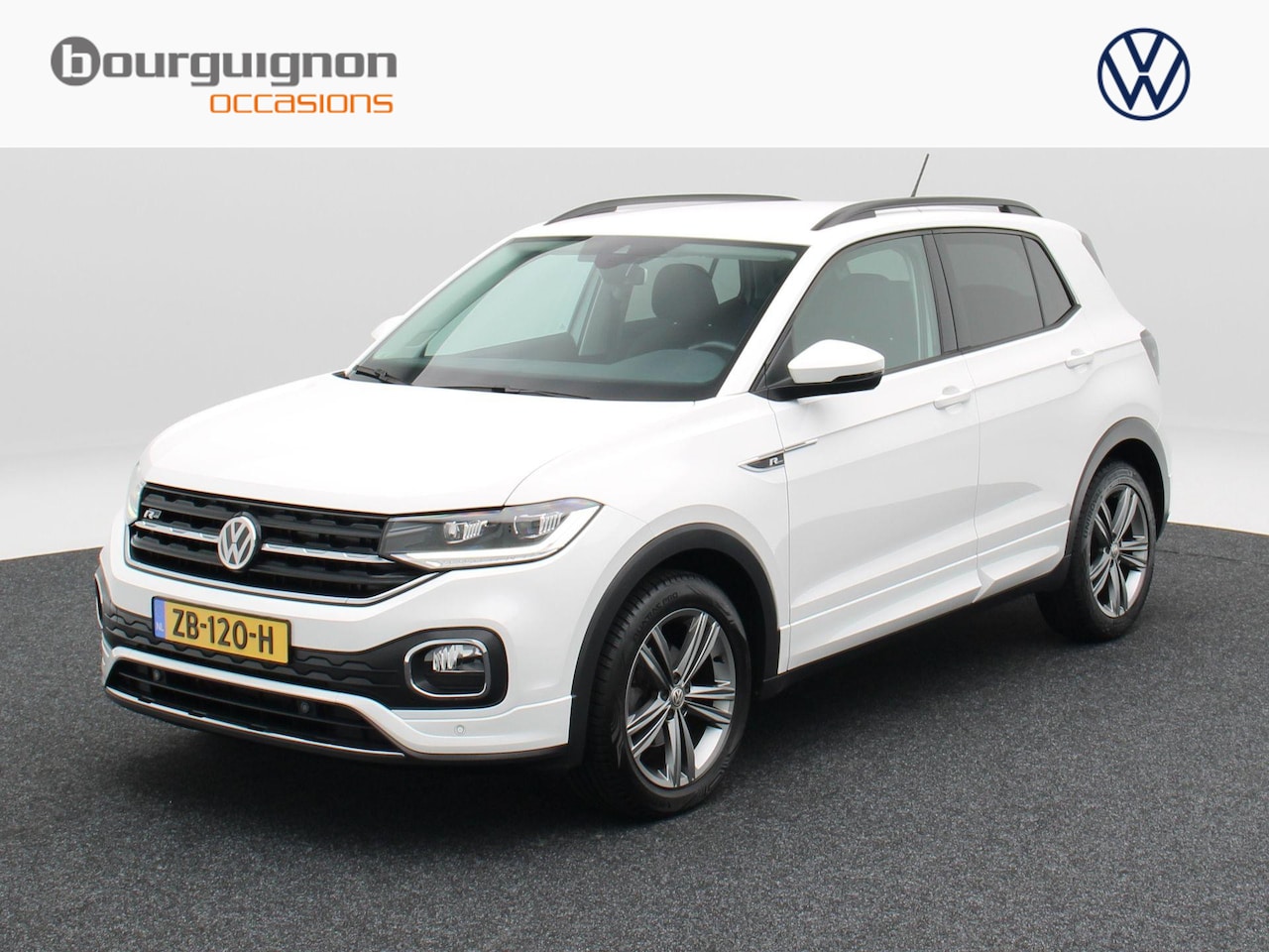 Volkswagen T-Cross - 1.0 TSi 115 Pk Automaat Life | Trekhaak | Adaptive Cruise | Airco | Navigatie | CarPlay |1 - AutoWereld.nl