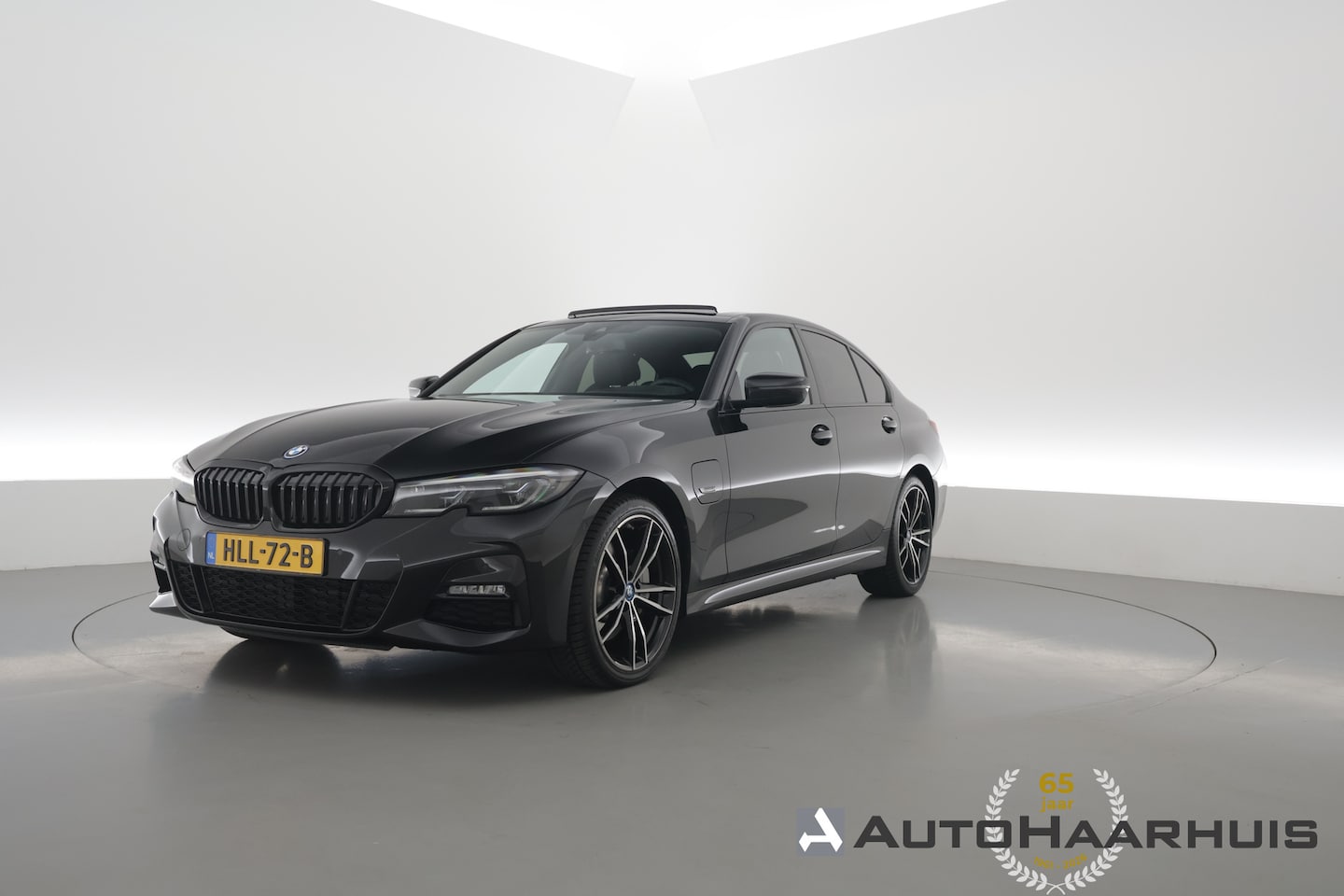 BMW 3-serie - 330e M Sport | Rijklaar! | S/K-Dak | Shadowline | Dig. Cockpit | HUD | Stoelverw. | Dodeho - AutoWereld.nl