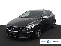 Volvo V40 - T3 Polar+ Sport | Panoramadak | Harman Kardon | Camera | Parkeersensoren voor en achter |