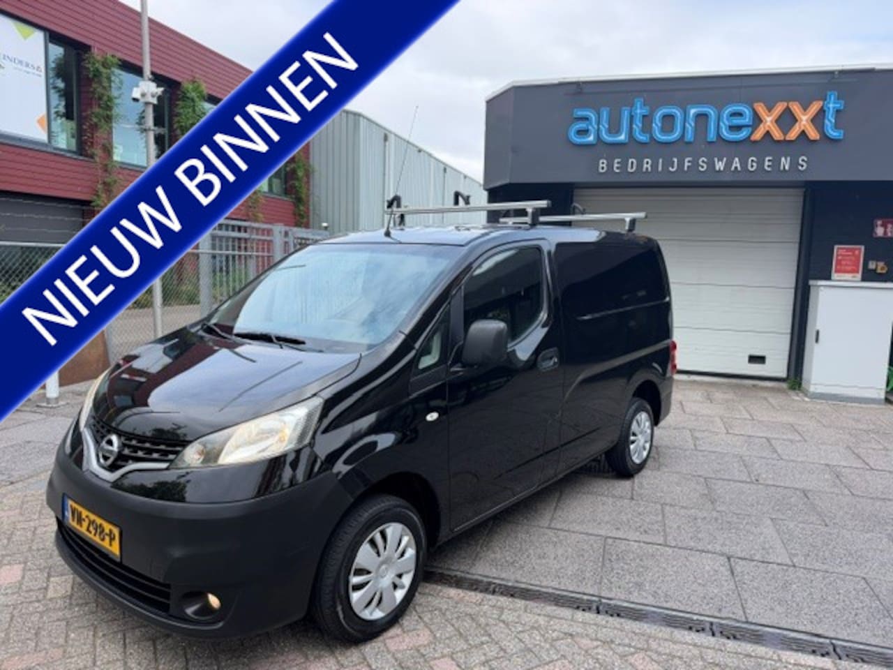 Nissan NV200 - 1.5 dCi Optima AIRCO I CAMERA I TREKHAAK I IMPERIAAL I ONDERHOUDSHITORIE I LAGE KILOMETERS - AutoWereld.nl