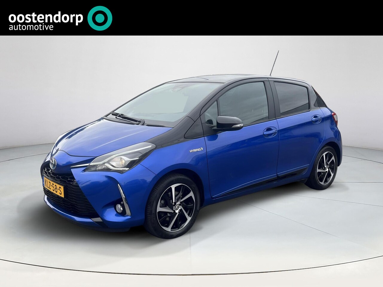 Toyota Yaris - 1.5 Hybrid Bi-Tone Plus | Navigatie | Achteruitrijcamera - AutoWereld.nl